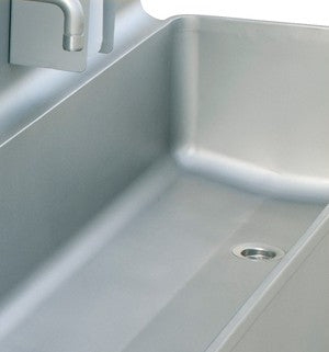 Roser Model 393 Floor Mounted 6 Station Washbasin with Soap Dispenser